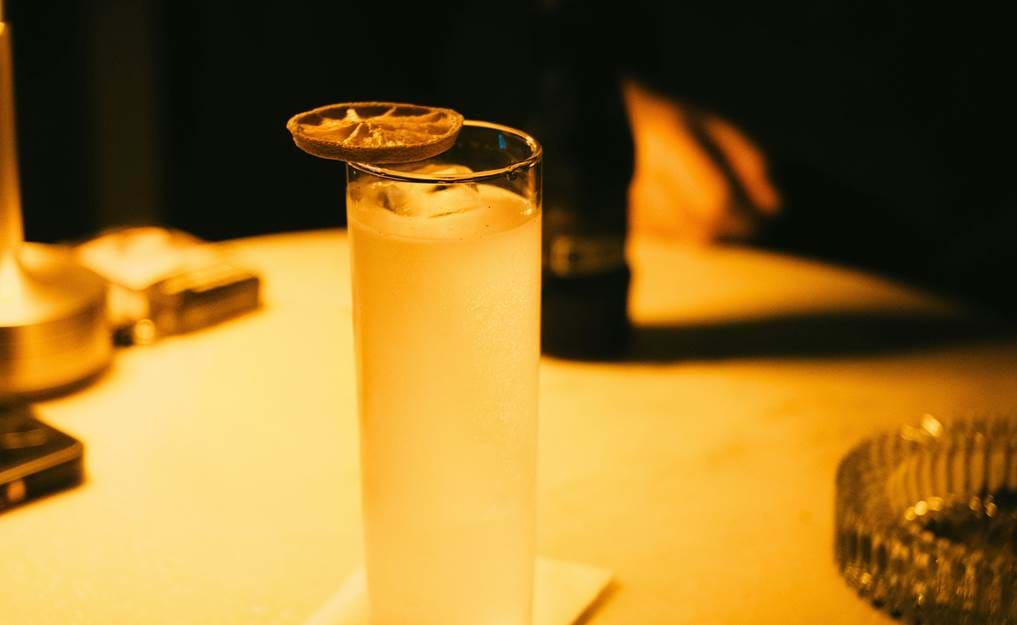 屋顶酒吧——今年晚些时候开放