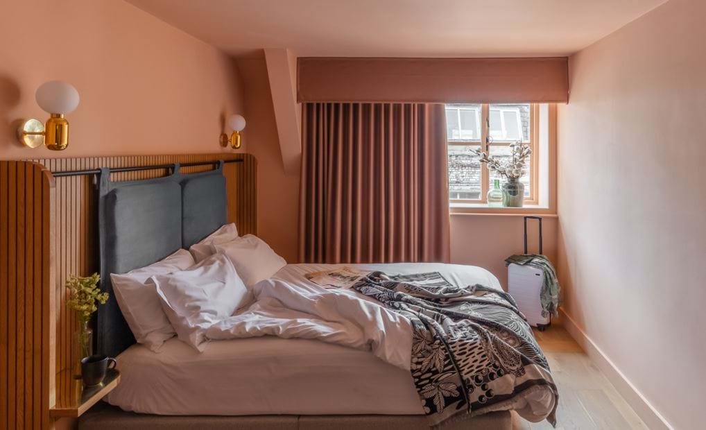 <p><a href="/en/manchester/whitworth-locke/living/one-bedroom-open-plan-suite">One Bedroom Open Plan Suite</a>, <a href="/en/manchester/whitworth-locke">Whitworth Locke</a>.</p>